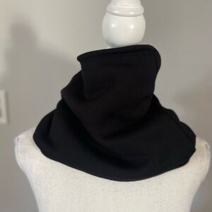 U|R Winter Neck Warmer